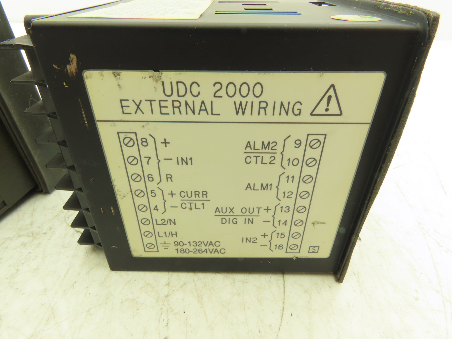 Honeywell DC230B-CE-00-10-0000000-00-0 Mini Pro Temp Controller 90-250VAC