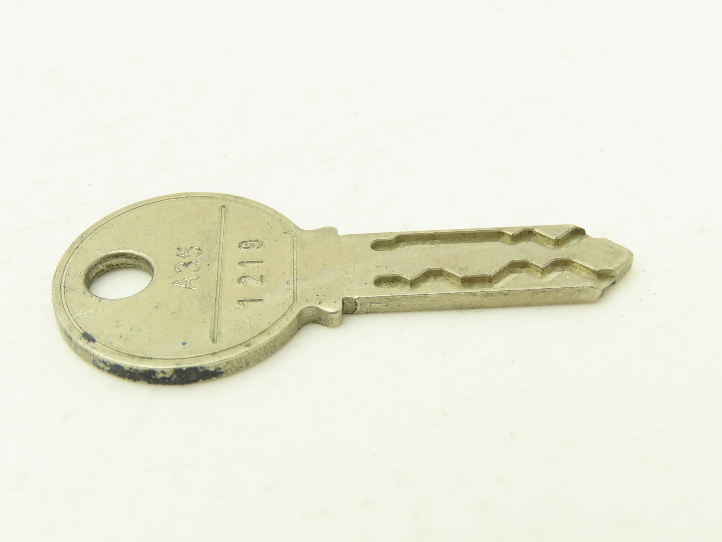 Vidmar 1219 A35 Stanley Cabinet Key A35 Cylinder Lock