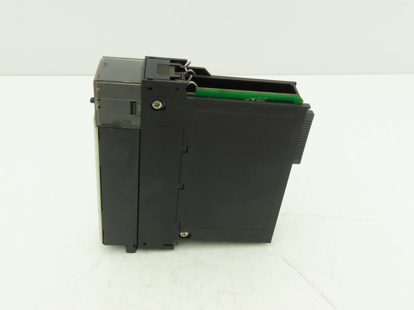 Allen Bradley 1756-0W16I A ControlLogix 16PT Relay Output 	Rev L02  Ser A FW 2.1
