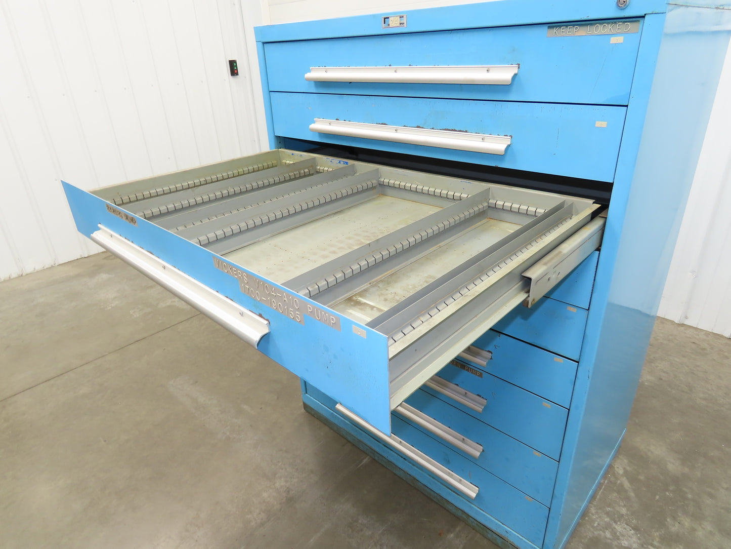 Nu-Era Modular Tool Storage Cabinet 9 Drawer 45x28x61" Stanley Vidmar Lista