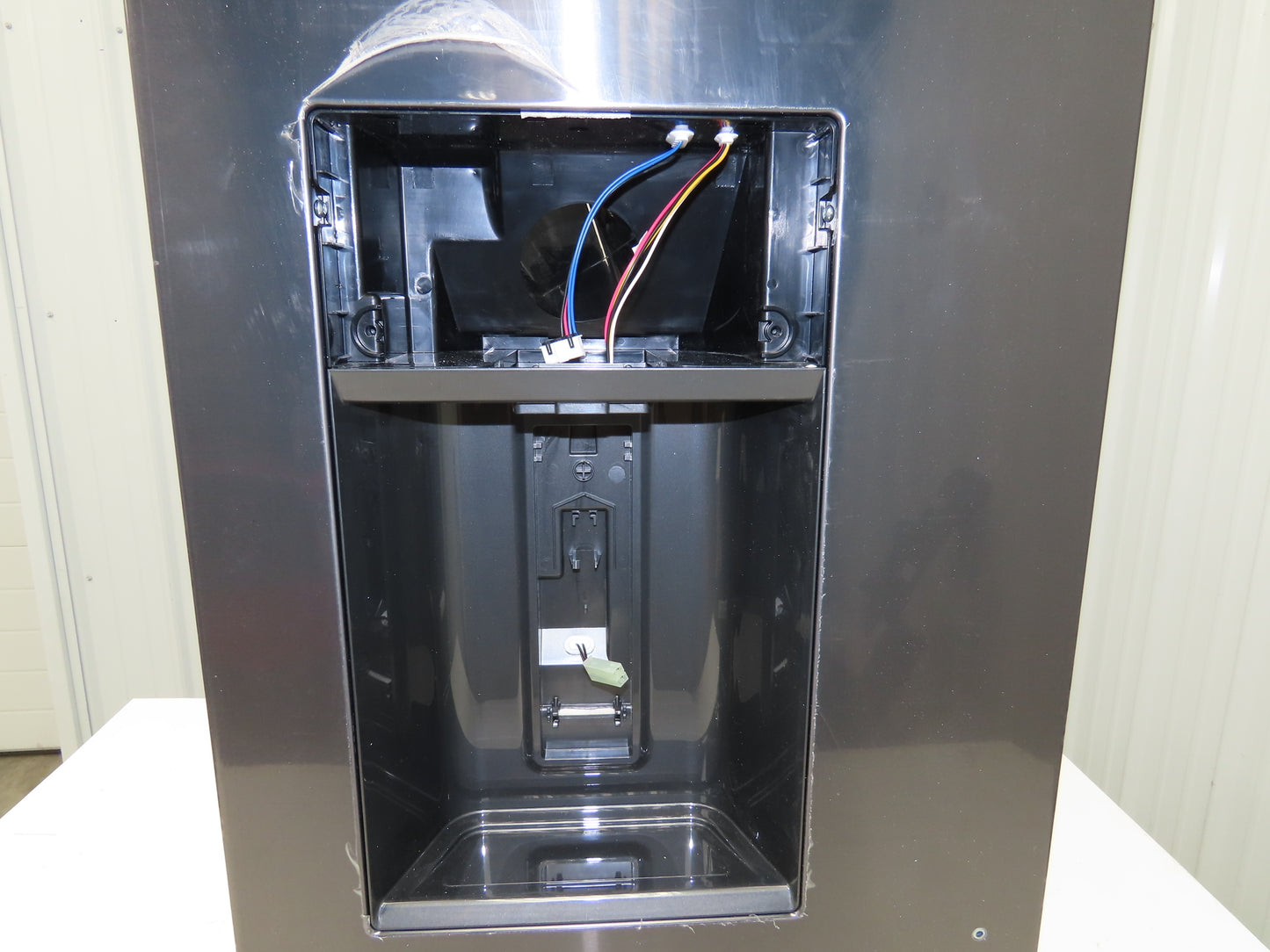 5304530762 Electrolux Left Refrigerator Door Black Stainless Ice Dispenser
