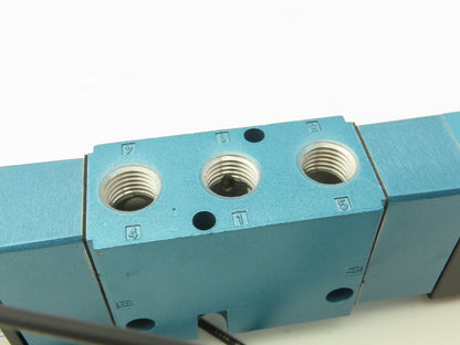 Mac 821C-PP-111CA-152 Double Solenoid Valve 5/2-Way 150psi 1/4"npt 120V