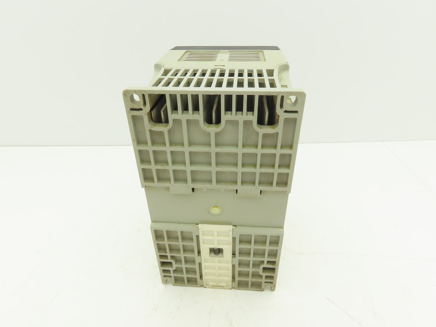 Allen Bradley 22A-D6P0N104 PowerFlex 4 AC Drive Variable Speed VFD 3Hp 480V 3PH