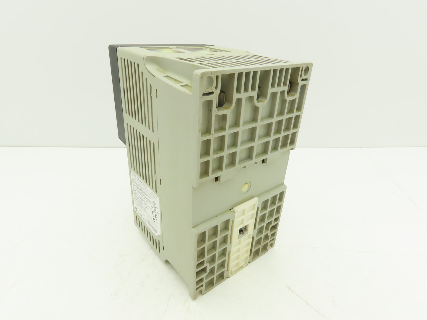 Allen Bradley 22A-D6P0N104 PowerFlex 4 AC Drive Variable Speed VFD 3Hp 480V 3PH