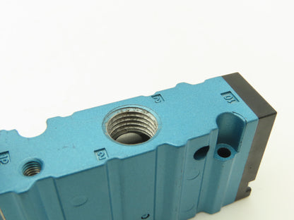 Mac 52A-11-B0B-DM-DDAJ-1KJ Pneumatic Solenoid Valve 3/2-Way 150psi 1/4"npt 24VDC