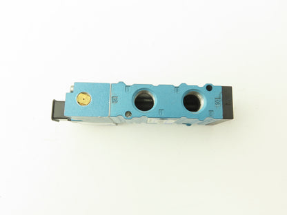 Mac 52A-11-B0B-DM-DDAJ-1KJ Pneumatic Solenoid Valve 3/2-Way 150psi 1/4"npt 24VDC