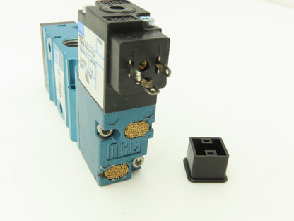 Mac 52A-11-B0B-DM-DDAJ-1KJ Pneumatic Solenoid Valve 3/2-Way 150psi 1/4"npt 24VDC