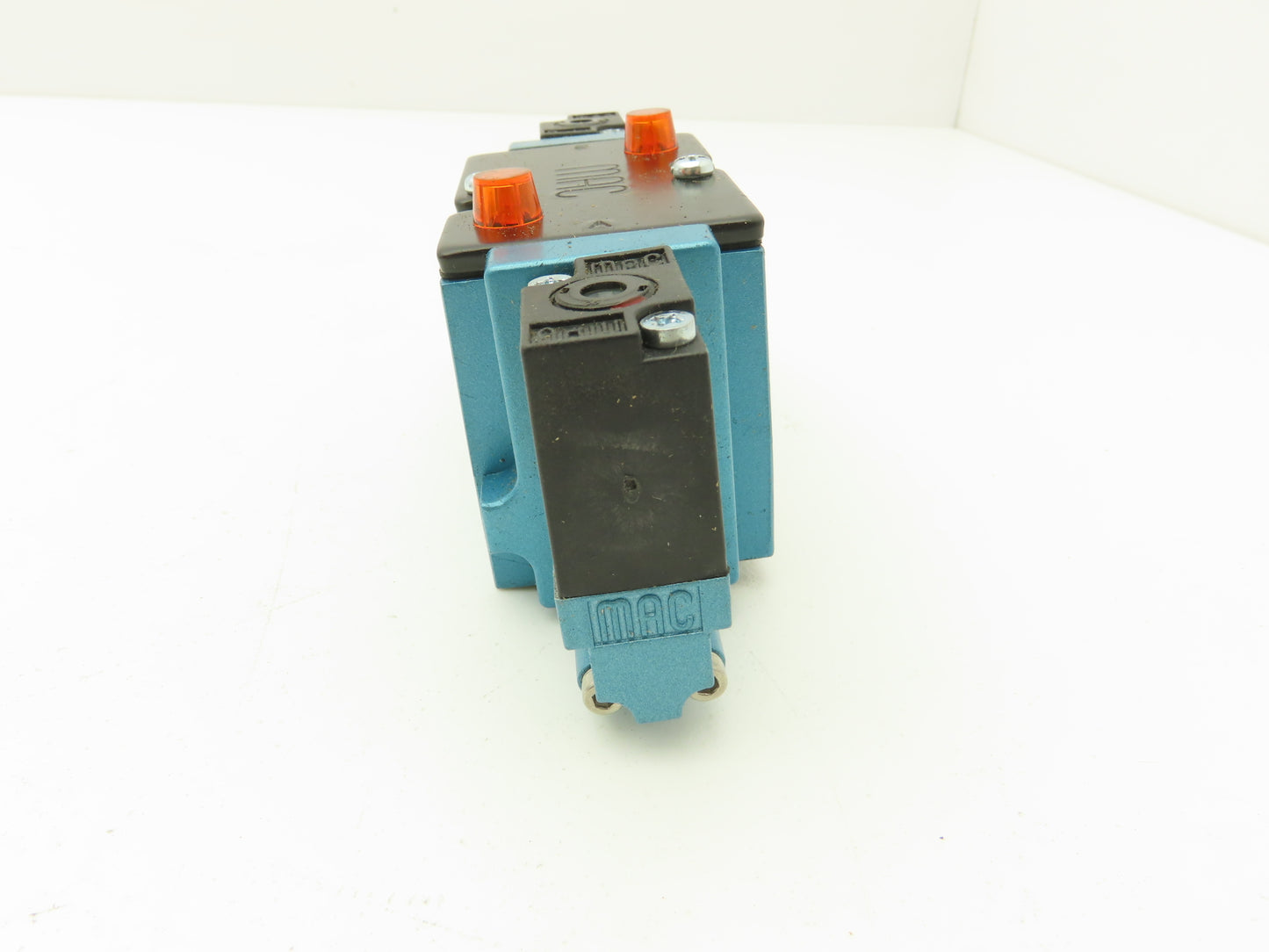 Mac 82A-EC-000-TM-DFFP-1DA Pneumatic Solenoid Valve 4/3 150psi 24VDC