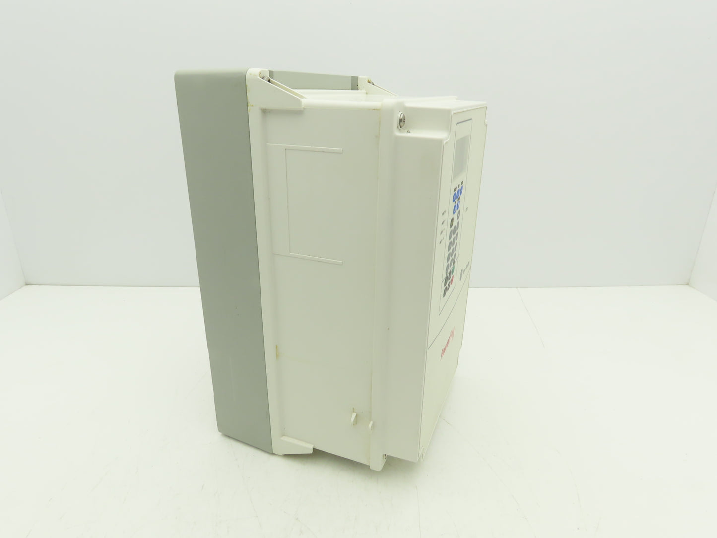 Allen Bradley 20AD040C3AYNANC0 PowerFlex 70 AC Drive 30Hp 480VAC 3Ph 40A Ser A