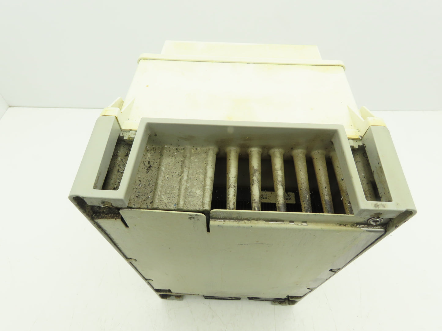 Allen Bradley 20AD040C3AYNANC0 PowerFlex 70 AC Drive 30Hp 480VAC 3Ph 40A Ser A