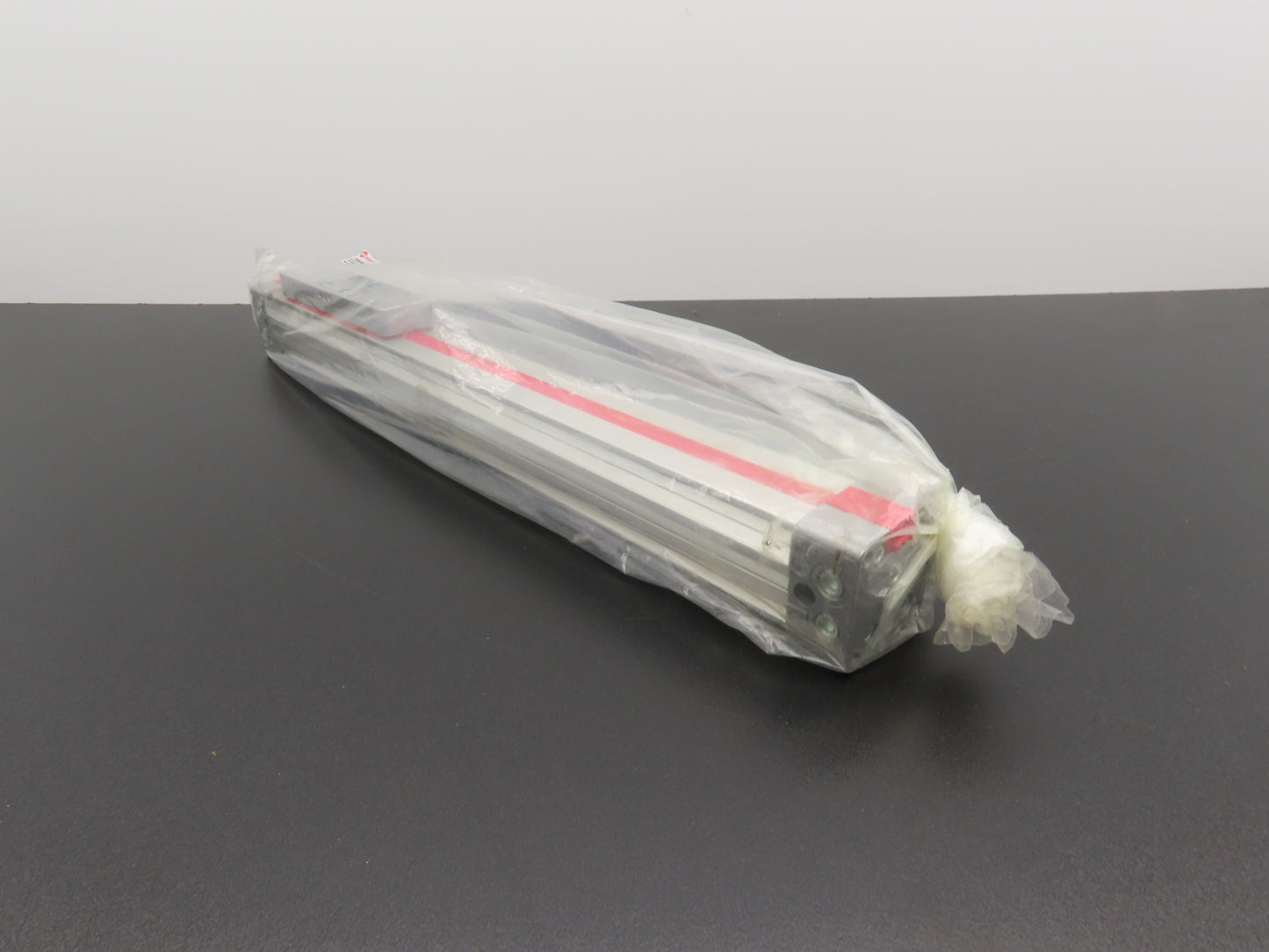 Norgren C/146025/MC/10.000 Pneumatic Linear Actuator 25mm Bore x 10" Stroke