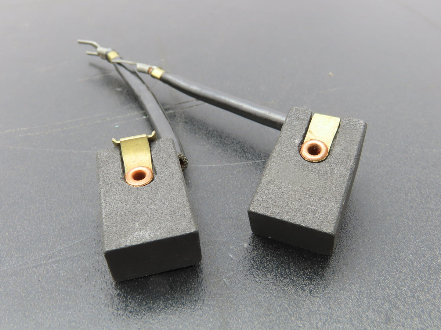 Baldor-Reliance BP5002A04SP DC Motor Carbon Brush 1/2"x 3/4"x 1-1/4" Set of 2