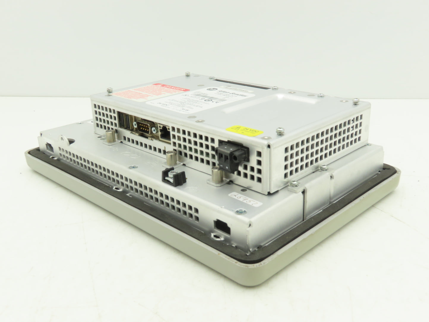 Allen Bradley 2711P-RDB7CX PanelView Plus 700 Operator Interface w/2711P-RP1