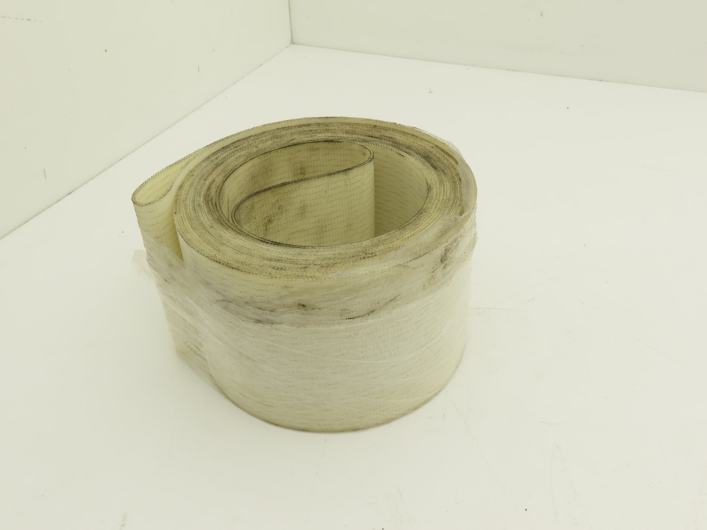 Thermoplastic Conveyor Belt 90mm x 5530mm Endless White 217.75"L