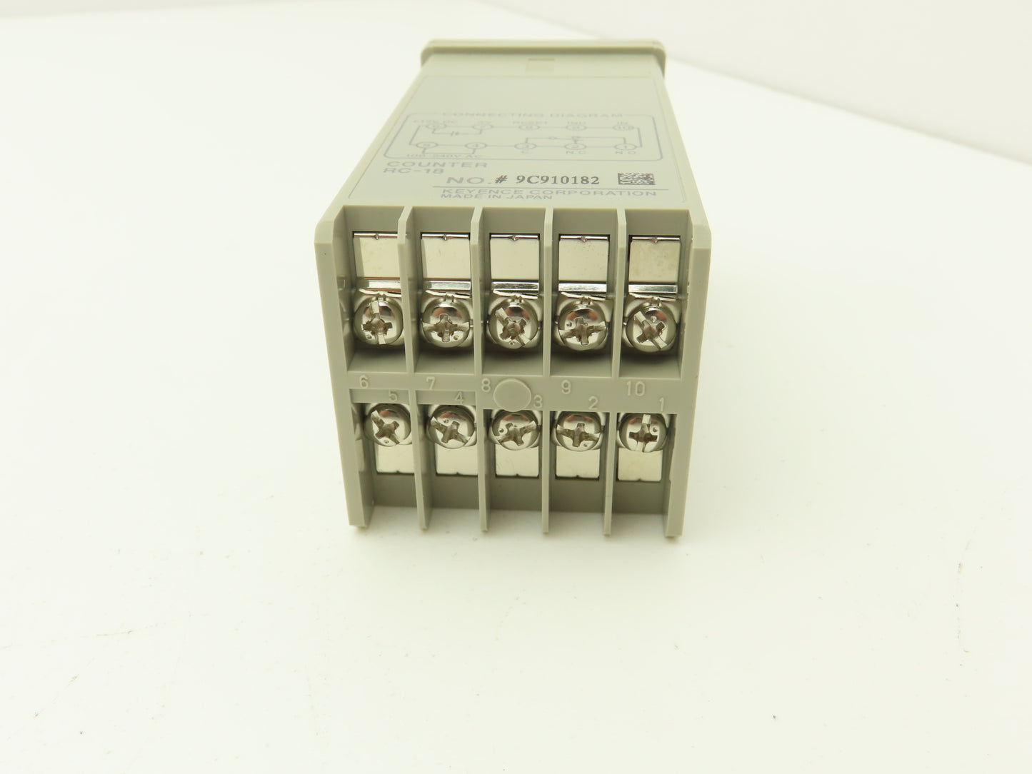 Keyence RC-18 Digital Preset Counter 4-Digit LED 100-240VAC