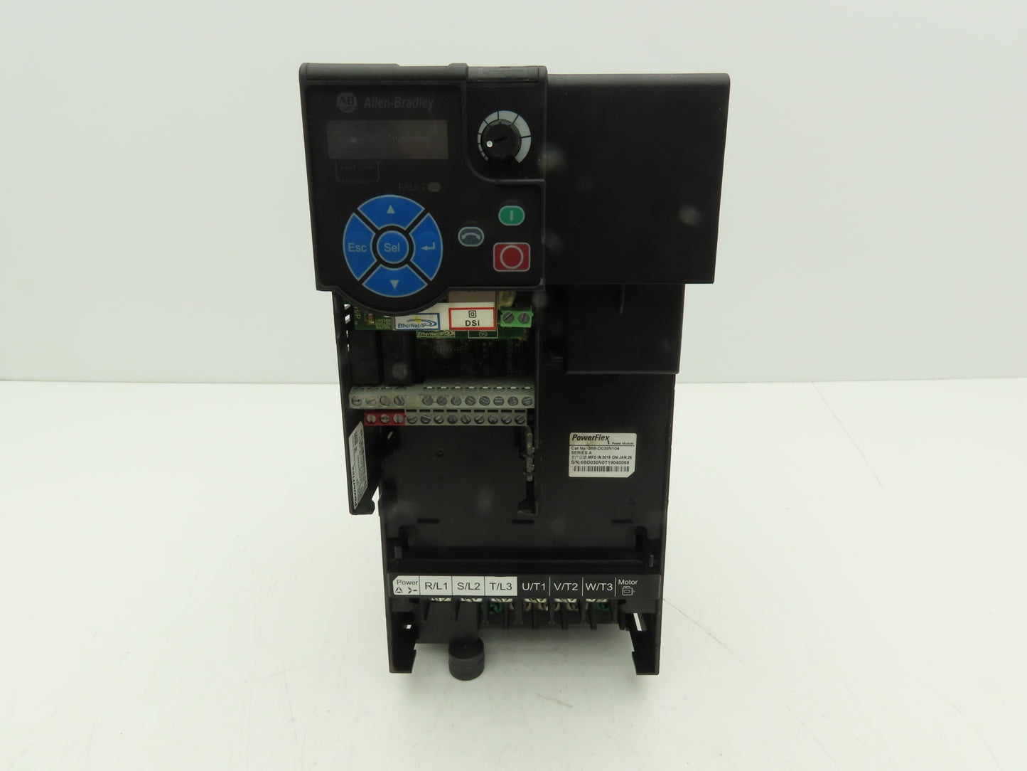 Allen Bradley 25B-D030N104 PowerFlex 525 VFD 500Hz 20Hp 460V 30A FRN 5.001 Ser A