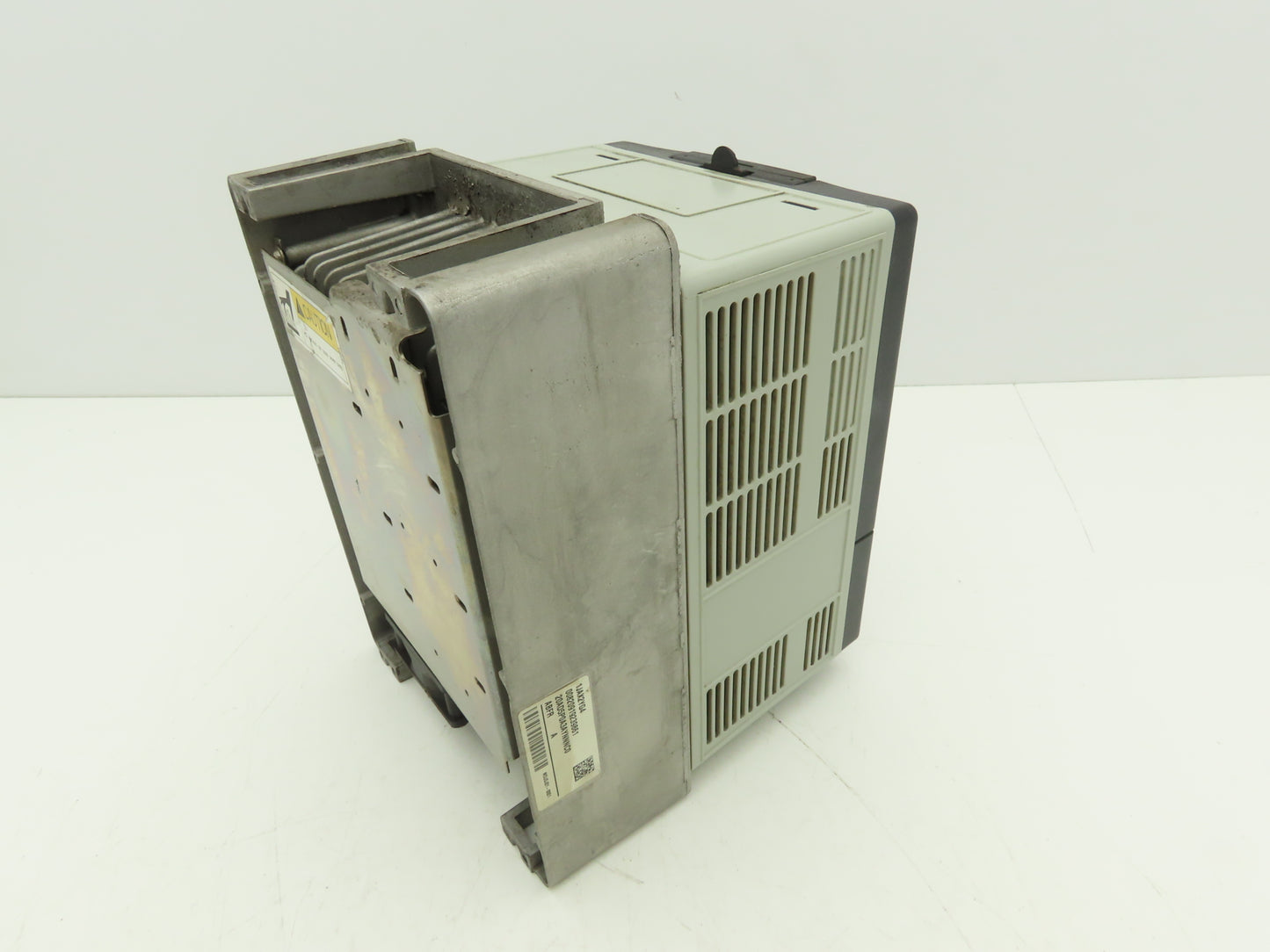 Allen Bradley 20AD5P0A3AYNNNC0 PowerFlex 70 Variable AC Drive VFD 3Hp 480V 3PH