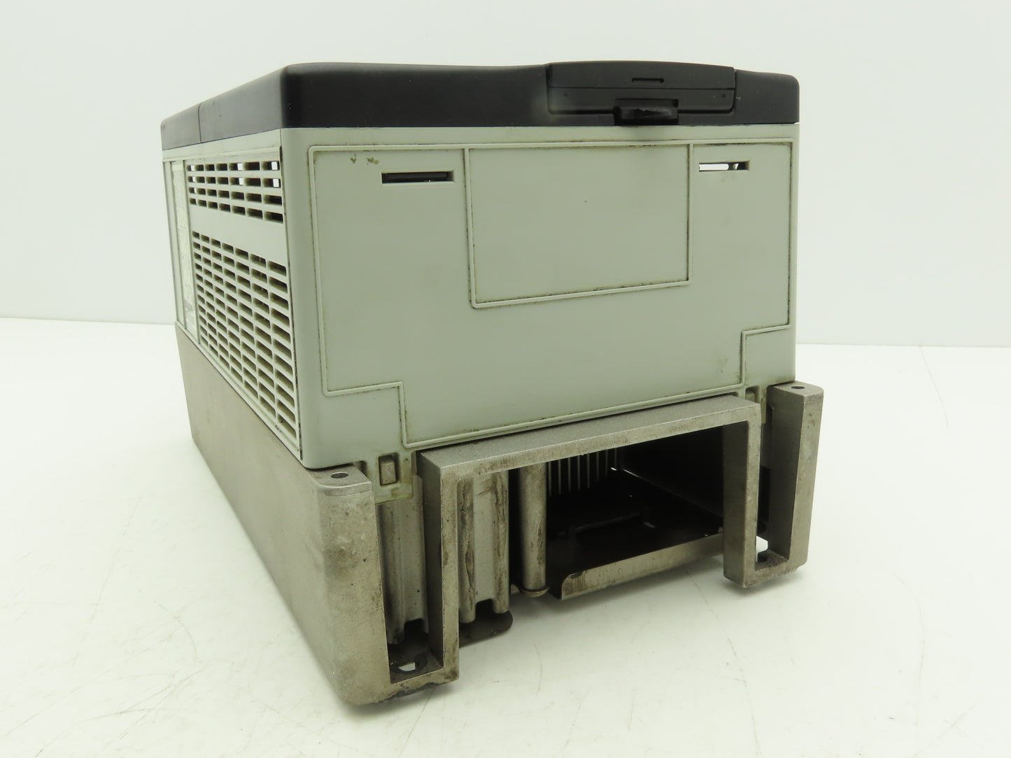 Allen Bradley 20AD014A3AYYARNN PowerFlex 70 Variable AC Drive VFD 10Hp 480V 3PH