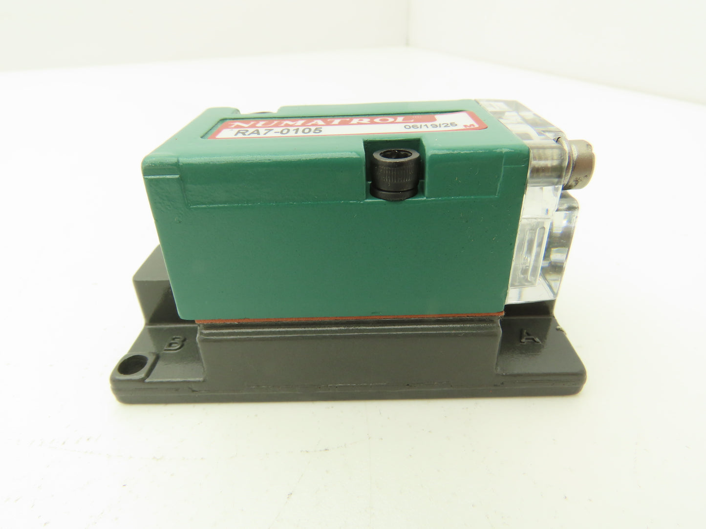 Numatics Numatrol RA7-0105 Pneumatic Free Float Pilot Valve 1/8"npt