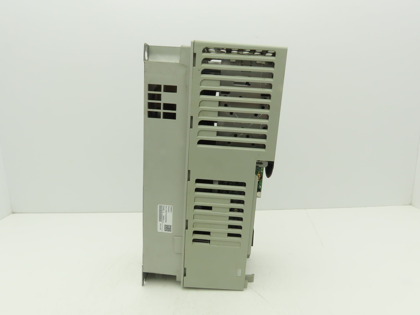 Allen Bradley 20G11ND011AA0NNNNN PowerFlex 755 AC Drive 480V 14A 7.5HP Series A