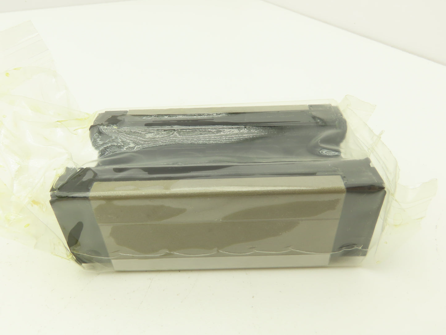 THK SHS30R1SS GK Linear Rail Guide Block Caged Ball Bearing 38x60x106mm