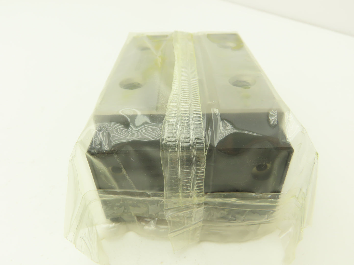 THK SHS30R1SS GK Linear Rail Guide Block Caged Ball Bearing 38x60x106mm