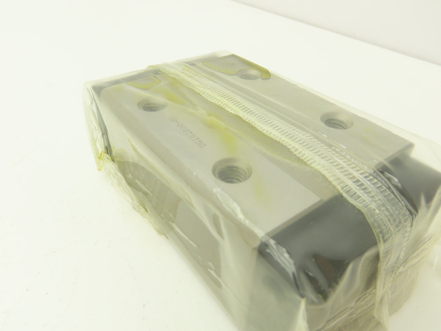 THK SHS30R1SS GK Linear Rail Guide Block Caged Ball Bearing 38x60x106mm