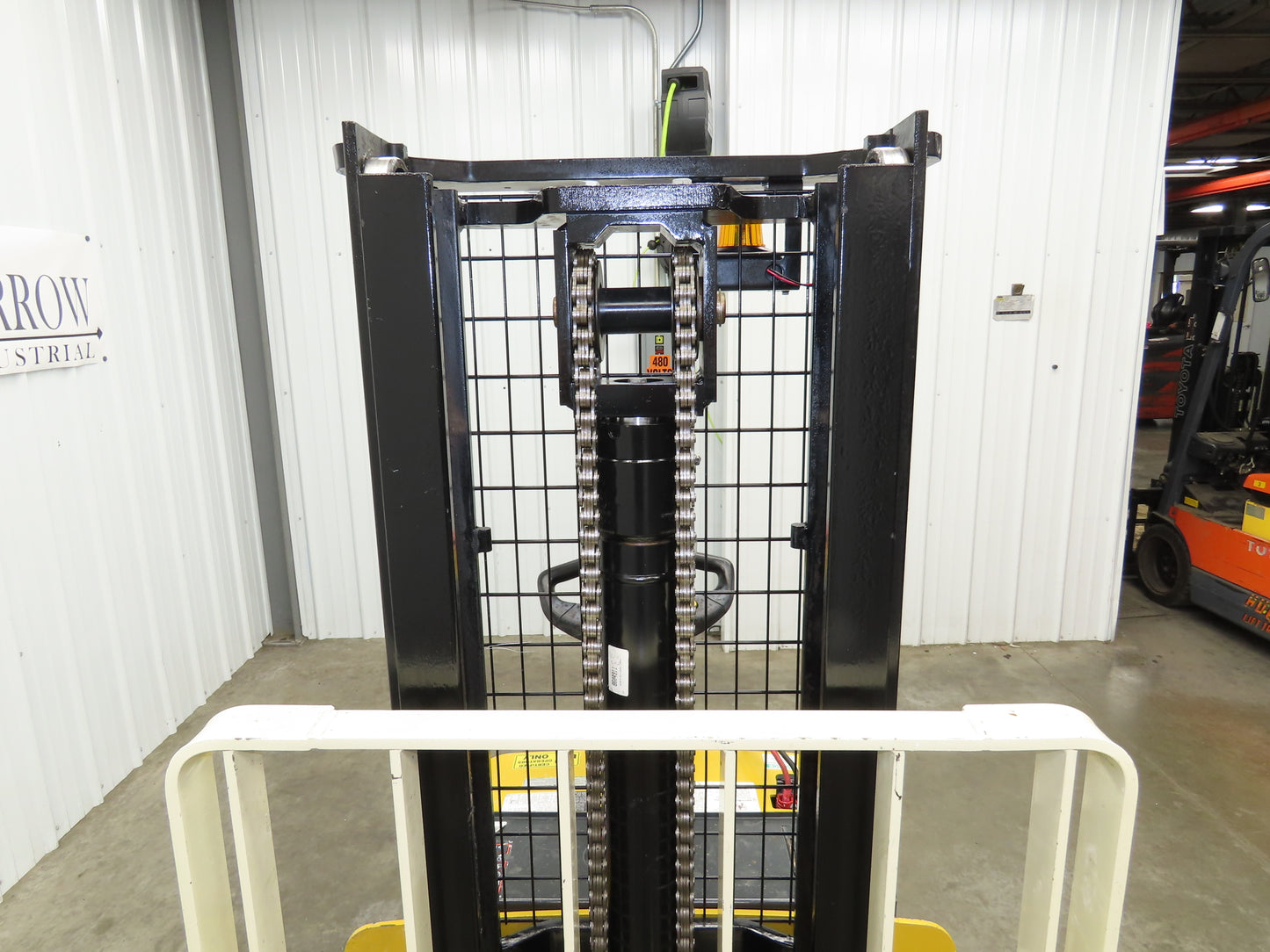 Yale MSW025 Walk Behind Pallet Lift Truck 2500lbs 24V Straddle Stacker 284H 2015