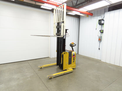 Yale MSW025 Walk Behind Pallet Lift Truck 2500lbs 24V Straddle Stacker 284H 2015