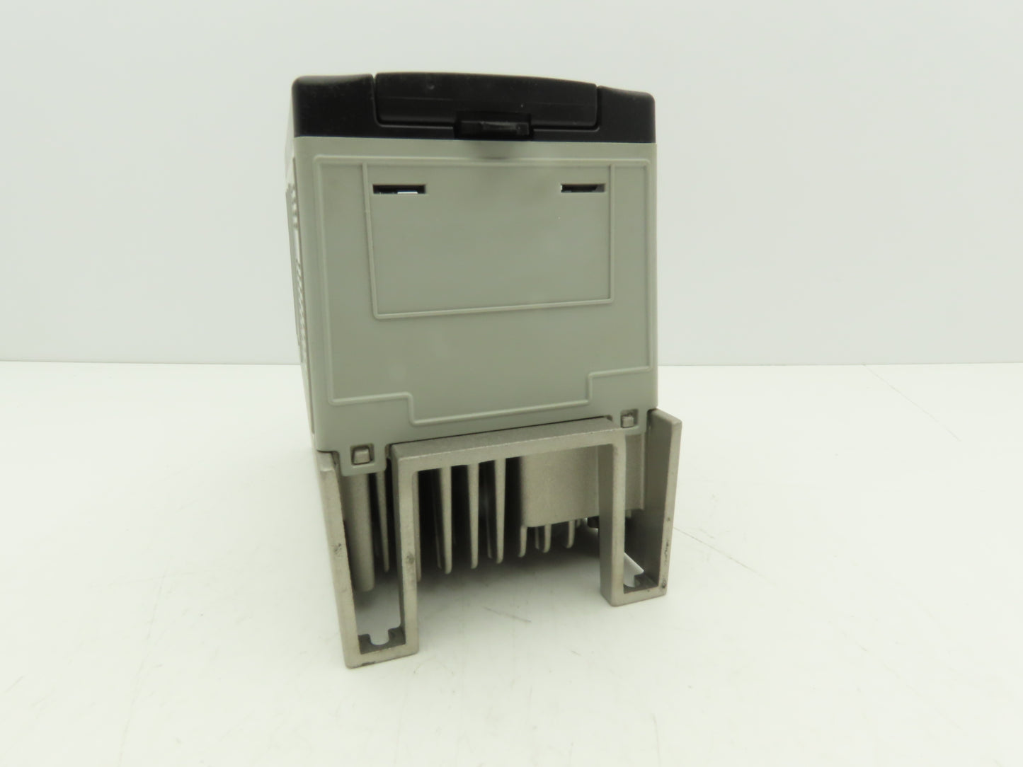 Allen Bradley 20AD2P1A0AYNNNC0 PowerFlex 70 Variable AC Drive VFD 1Hp 480V 3PH