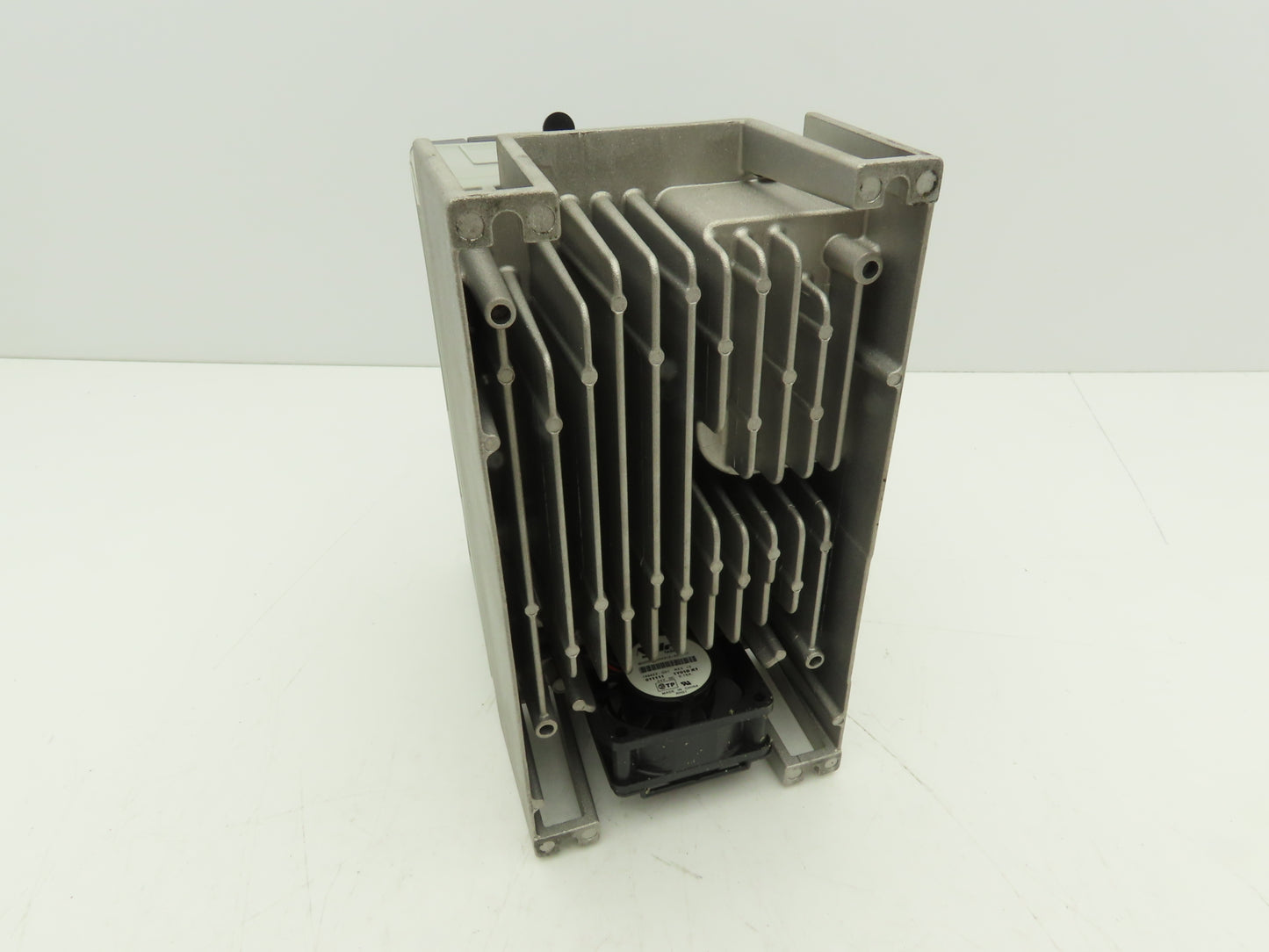 Allen Bradley 20AD2P1A0AYNNNC0 PowerFlex 70 Variable AC Drive VFD 1Hp 480V 3PH