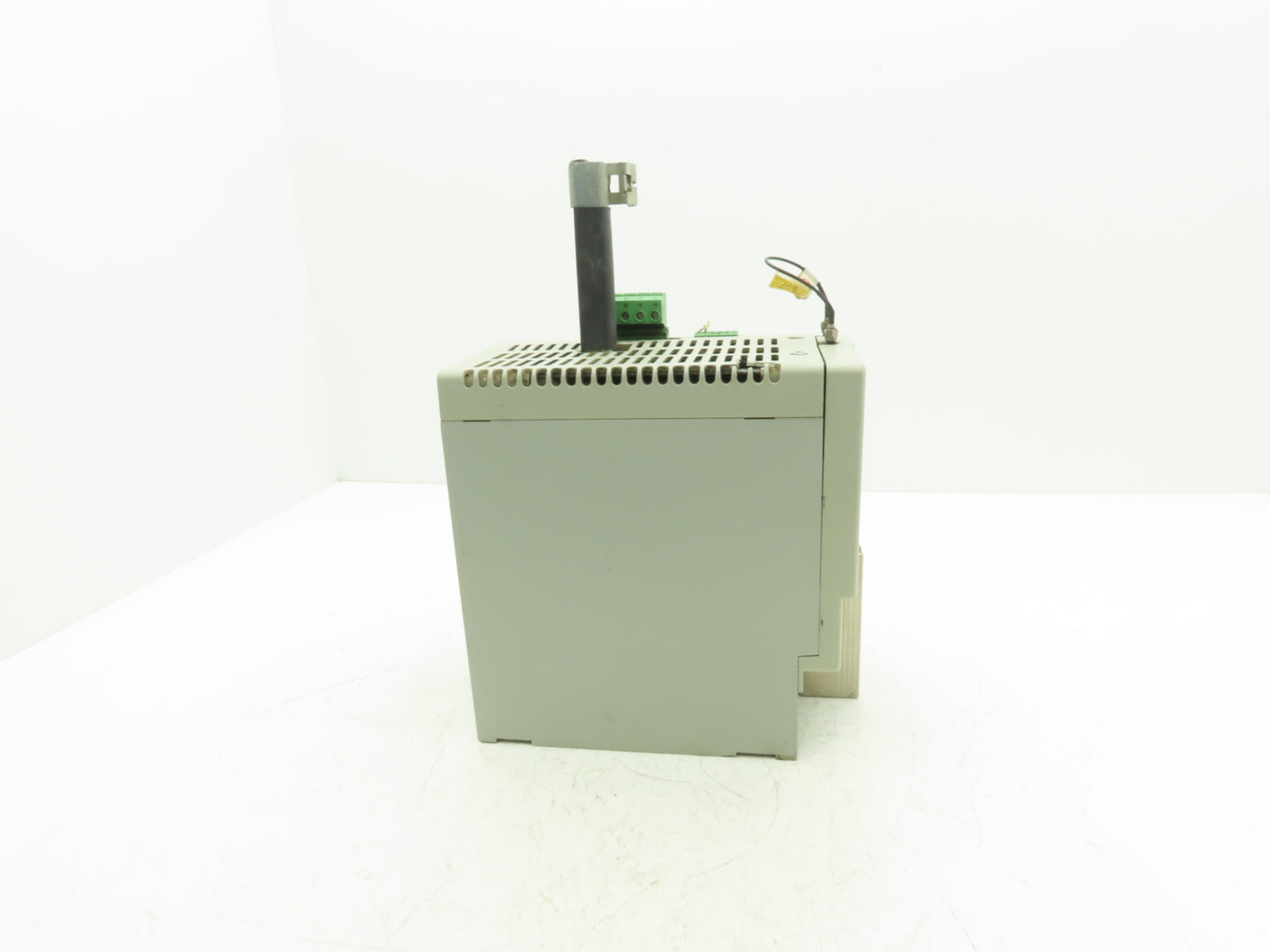 Allen Bradley 2094-BM03 Kinetix 6000 Servo Drive 30A Ser A Firmware 1.111
