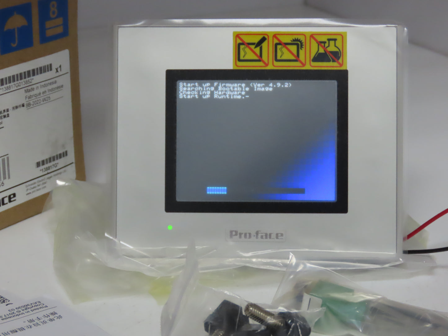 Schneider Pro-Face PFXGP4201TADW Touch Screen Operator Panel Rev H1 GP-4201TW