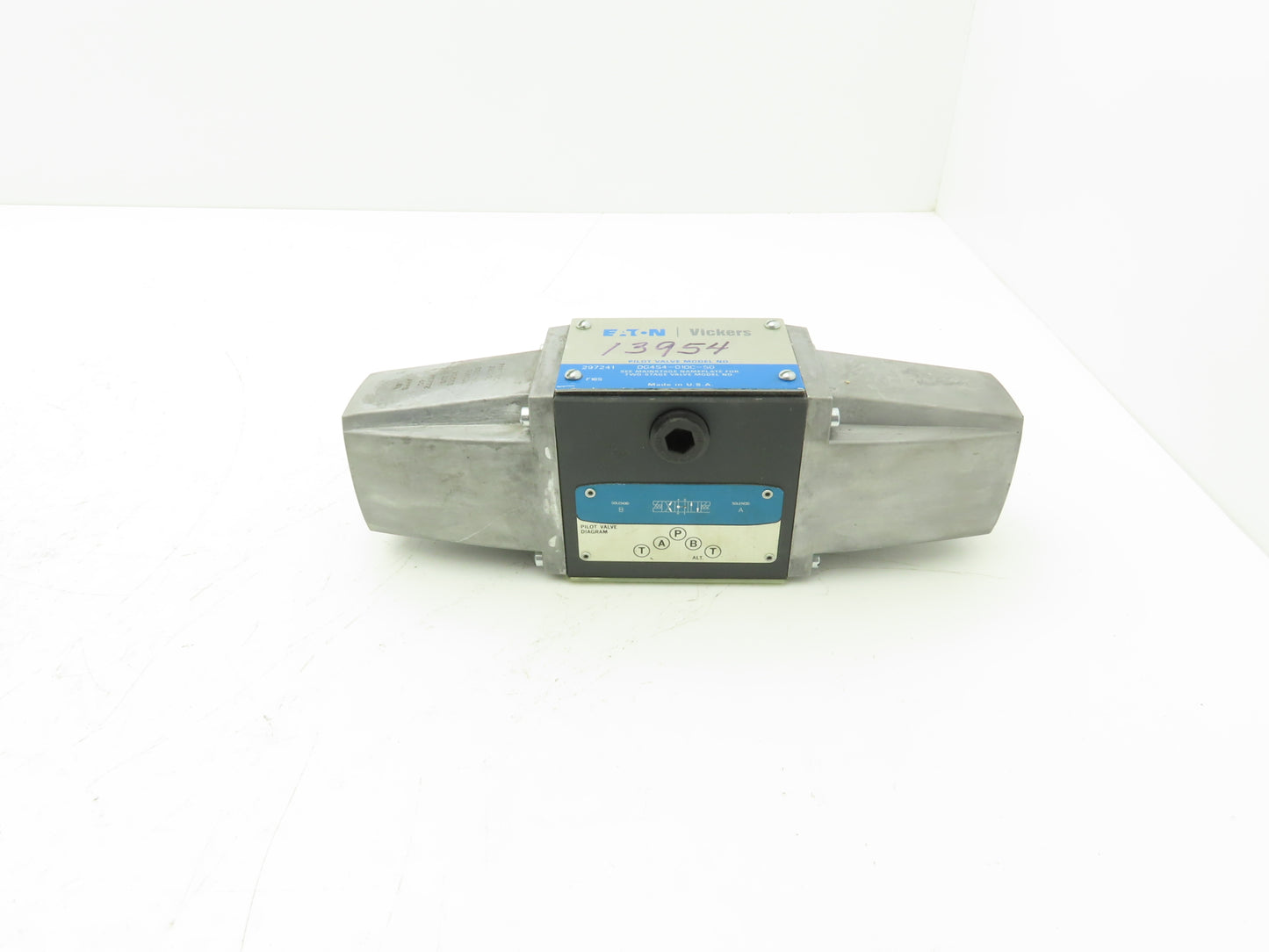 Eaton Vickers DG4S4-010C-50 Directional Hydraulic Pilot Solenoid Valve 115VAC
