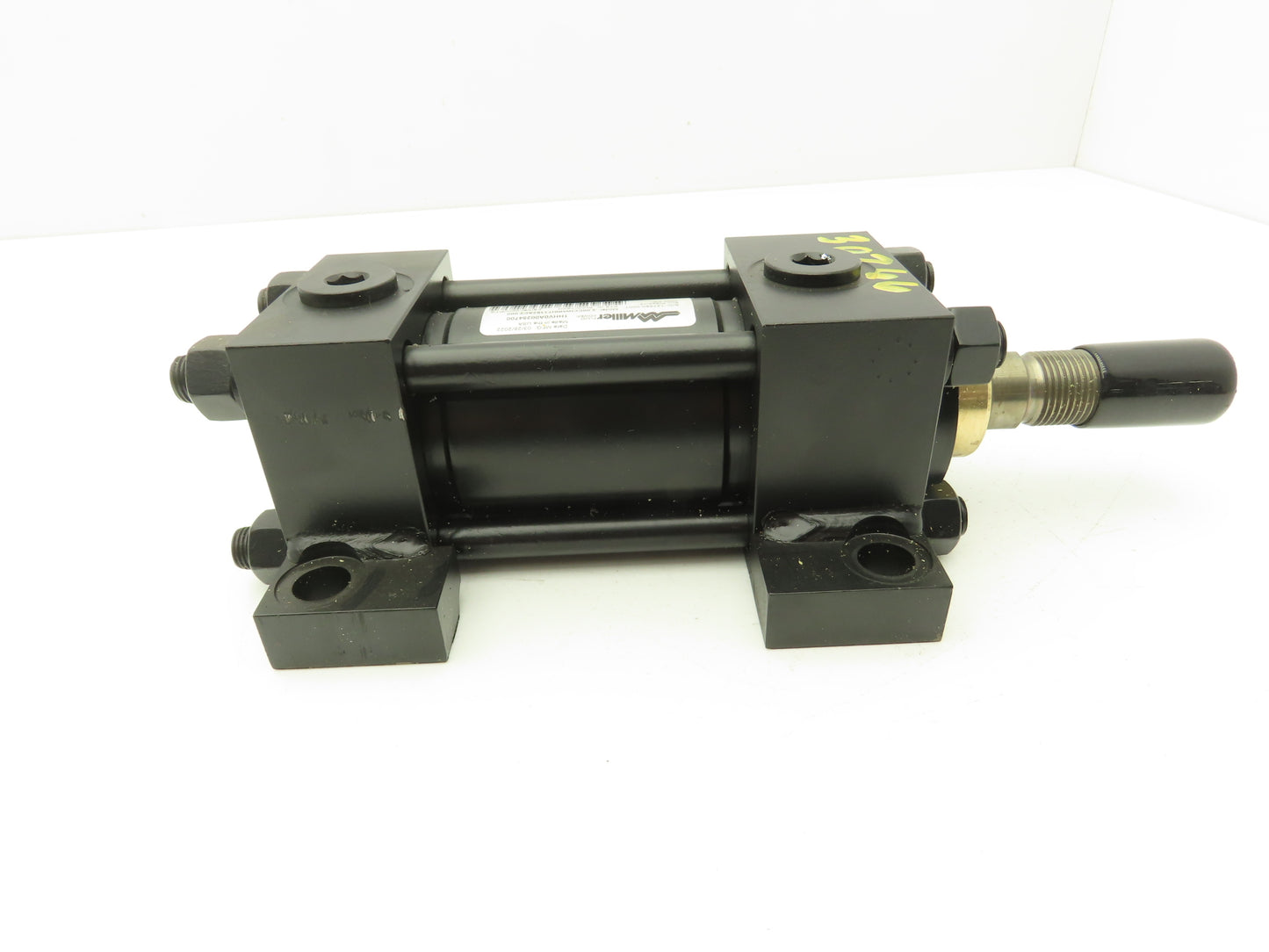 Miller 1HHV0A00254700 Hydraulic Cylinder 2" Bore x 2.00" Stroke Thread 20mm-1.75
