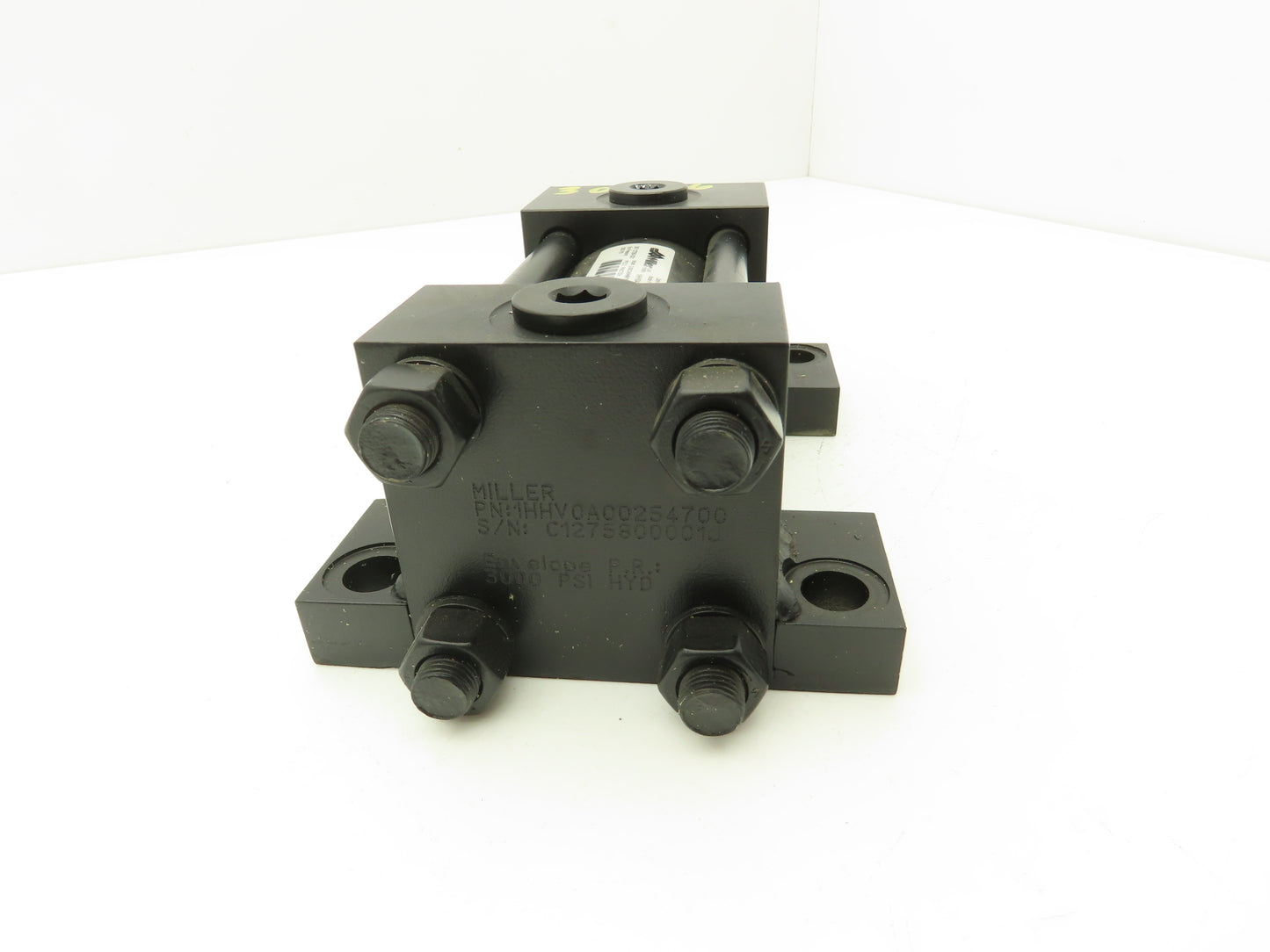 Miller 1HHV0A00254700 Hydraulic Cylinder 2" Bore x 2.00" Stroke Thread 20mm-1.75