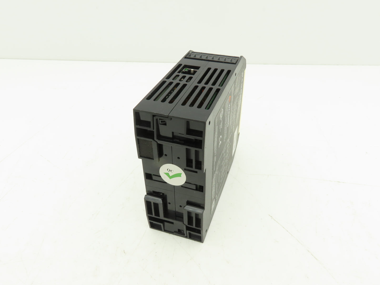 Banner SC26-2DE Non-Expandable Safety Controller Base Module 24VDC w/LCD Display