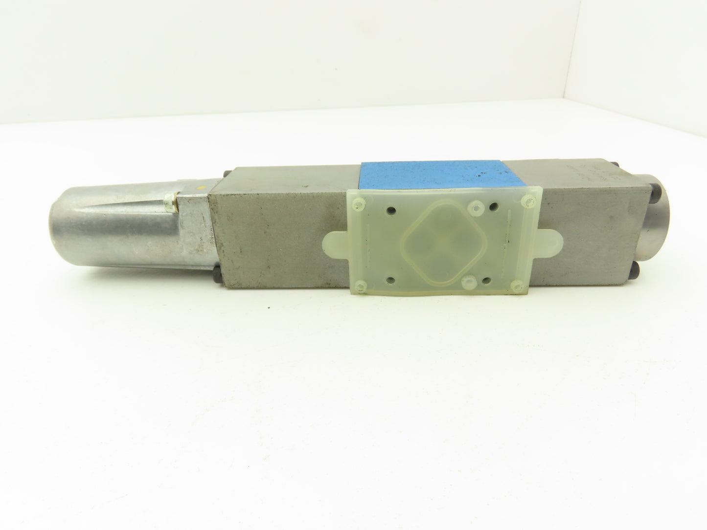 Vickers KFDG4V 3 2C20N Z M U1 H7 20 Proportional Directional Solenoid Valve