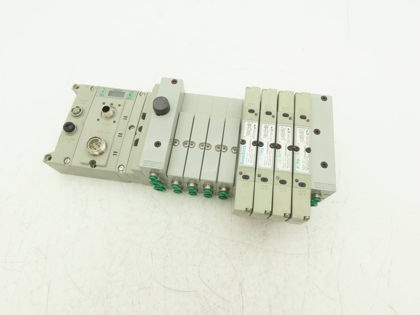 Numatics 219-828 / 240-183 8-Station G3 4-Valve Manifold Assembly w/Comm Sub-Bus