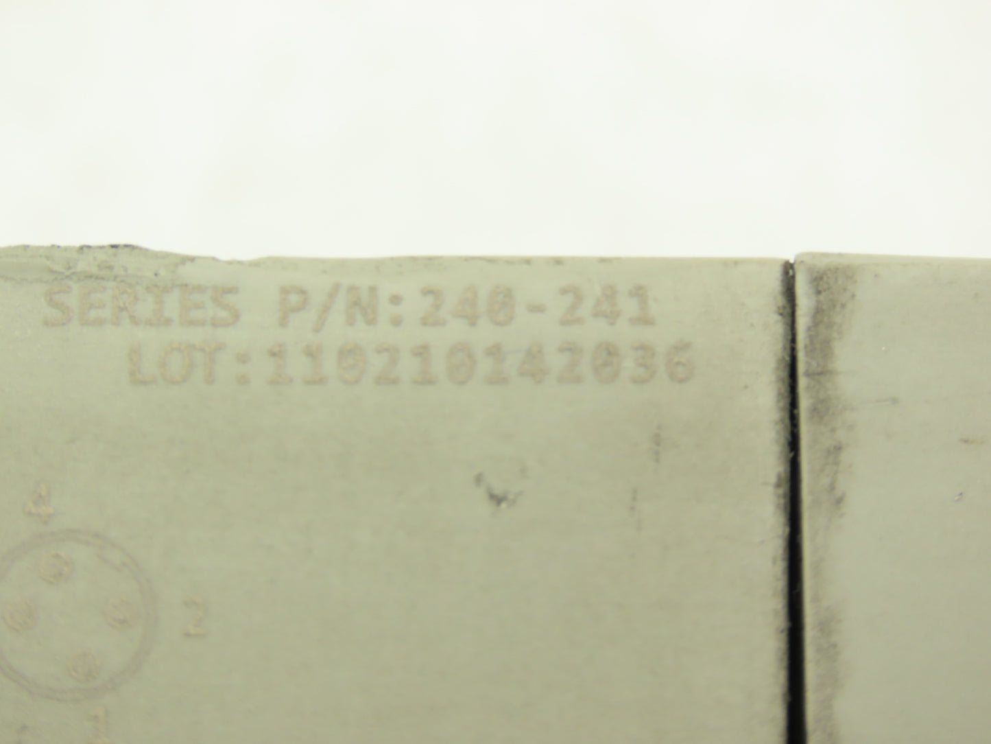 Numatics 219-828 / 240-183 8-Station G3 8-Valve Manifold Assembly w/Comm Sub-Bus