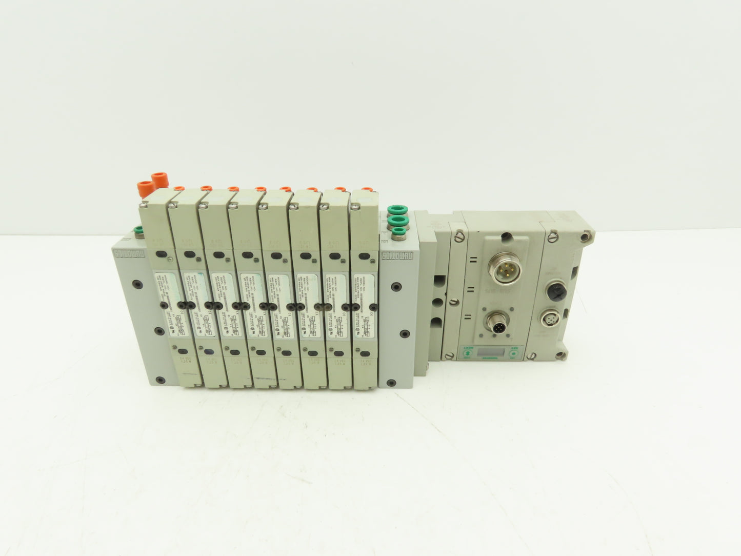 Numatics 219-828 / 240-183 8-Station G3 8-Valve Manifold Assembly w/Comm Sub-Bus