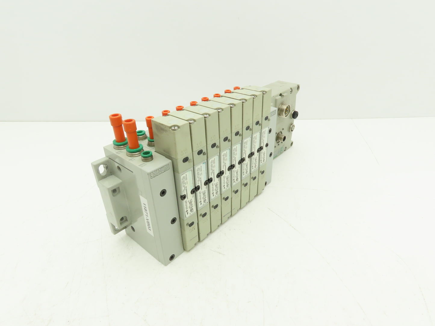Numatics 219-828 / 240-183 8-Station G3 8-Valve Manifold Assembly w/Comm Sub-Bus