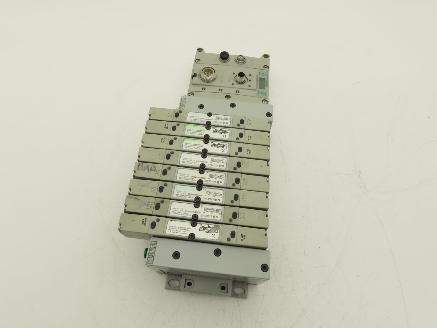 Numatics 219-828 / 240-183 8-Station G3 8-Valve Manifold Assembly w/Comm Sub-Bus