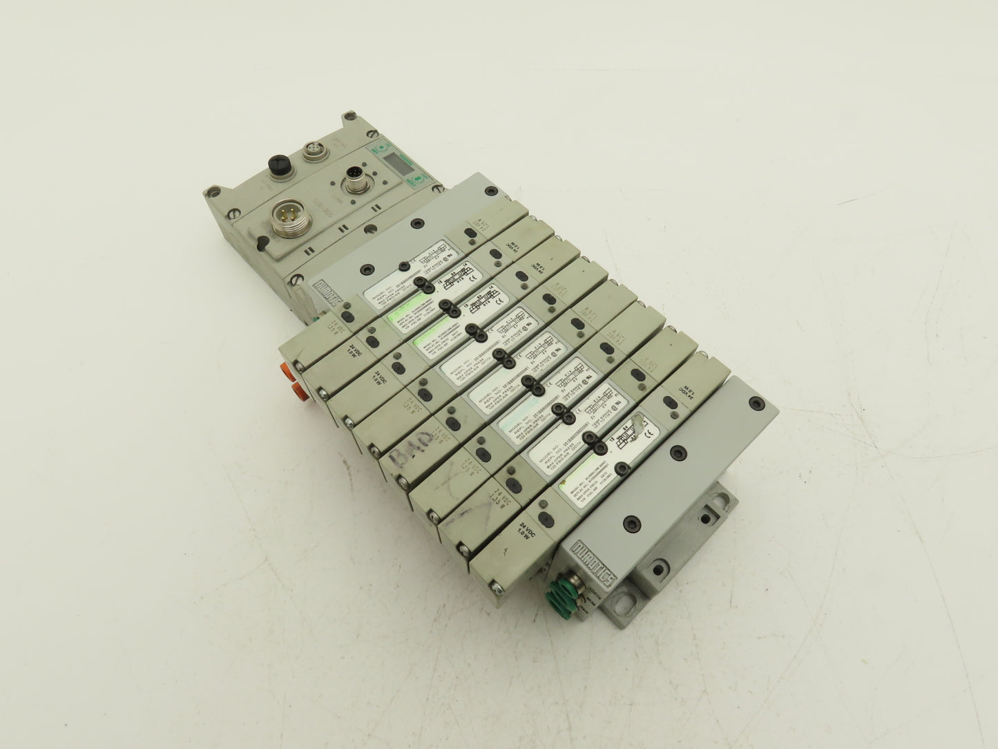 Numatics 219-828 / 240-183 8-Station G3 8-Valve Manifold Assembly w/Comm Sub-Bus