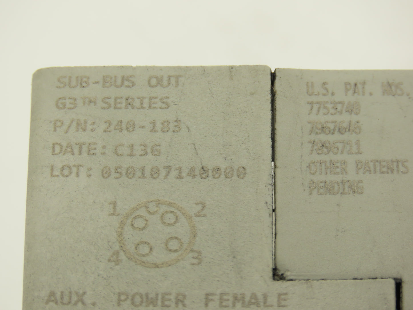 Numatics 219-828 / 240-183 8-Station G3 8-Valve Manifold Assembly w/Comm Sub-Bus