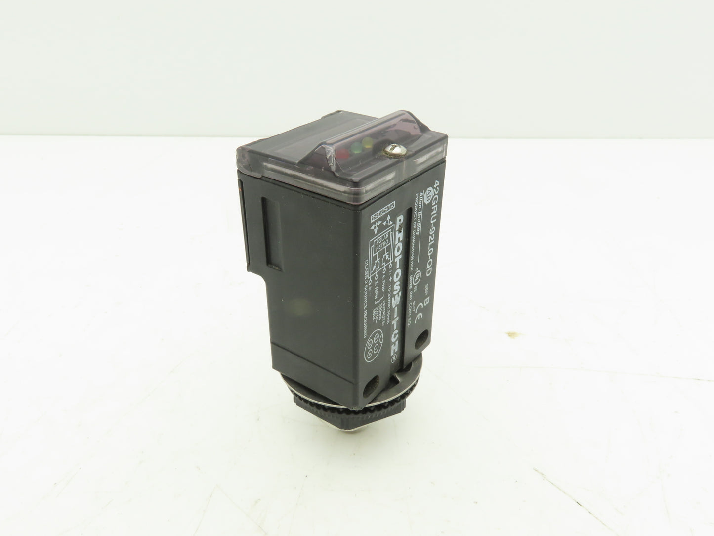 Allen Bradley 42GRU-92L0-QD Photoswitch Polar Retroreflective 10-40vdc PNP/NPN