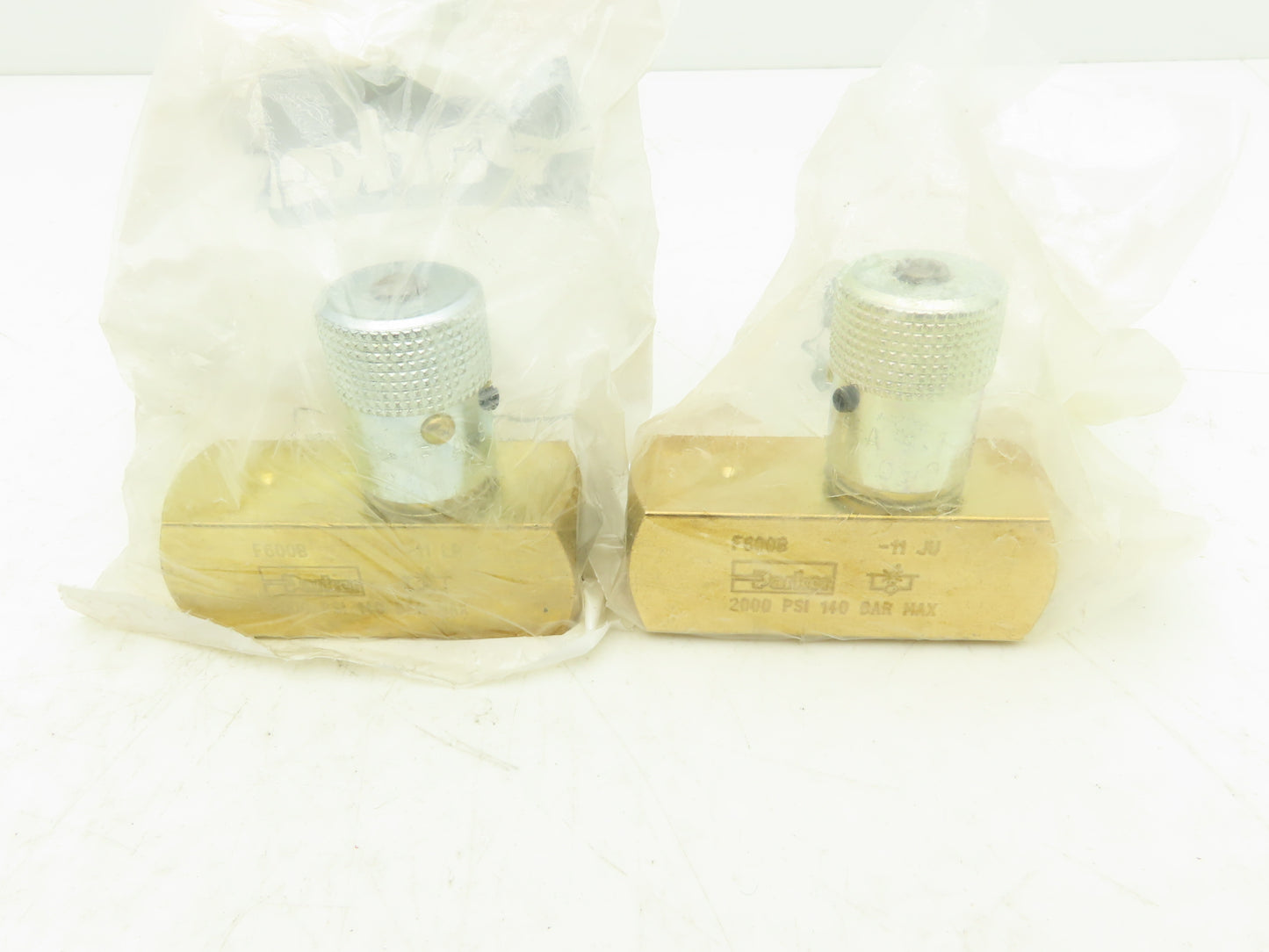 Parker F600B Colorflow Flow Control Valve 3/8" NPT Brass 2000 PSI  Lot of 2