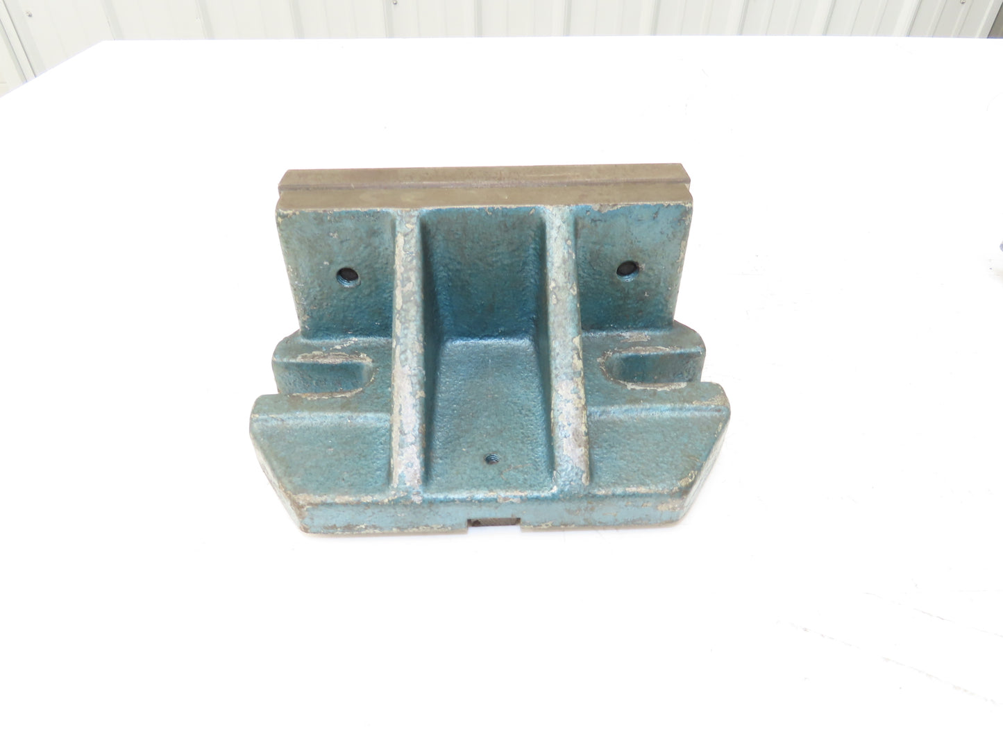 Bison 6522 Two Piece Machine Vise 6" Jaw Insert Width With Handle