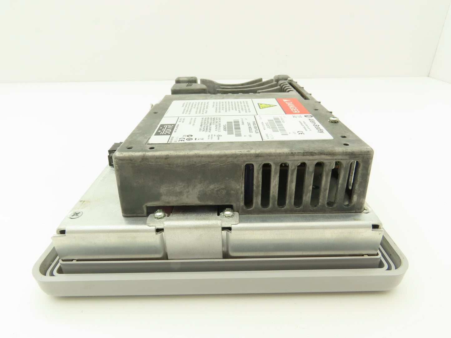 Allen Bradley 2711P-B7C4D8 PanelView Plus 700 Graphic Terminal Touch Screen 24V