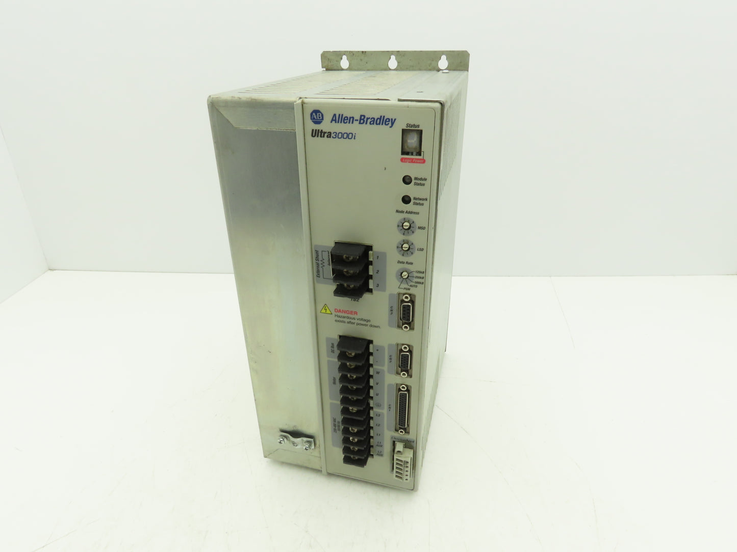 Allen Bradley 2098-DSD-HV100X-DN Ultra 3000 Servo Drive 3Ph Series B FW. V1.53